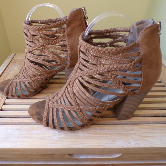 G by Guess Heels Leather Strappy Open Toe Shoes Women’s Size 9.5M - Picture 3 of 14